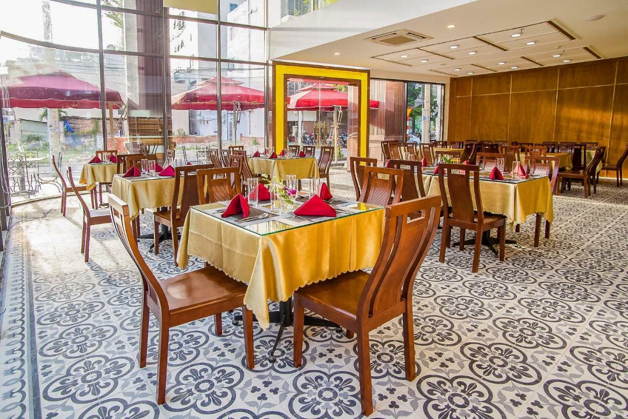 Ngoc Lan Hotel Дананг Экстерьер фото