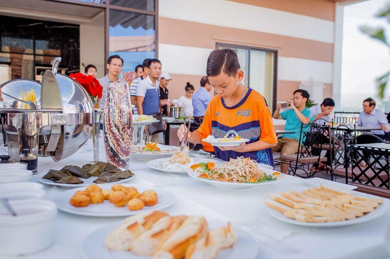 Ngoc Lan Hotel Дананг Экстерьер фото